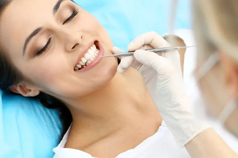 Maintaining Oral Health: The Importance of Regular Dental Cleanings