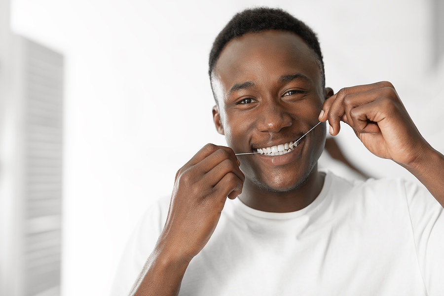 Flossing – are there really differences in the types of floss available? Is flossing really necessary?